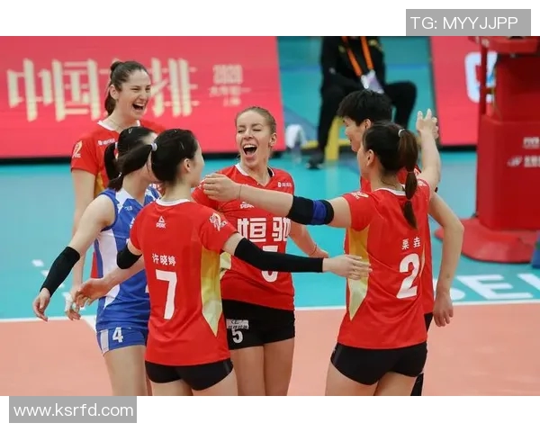 南京排球队的团队协作之道:探索排球运动中的默契与配合技巧